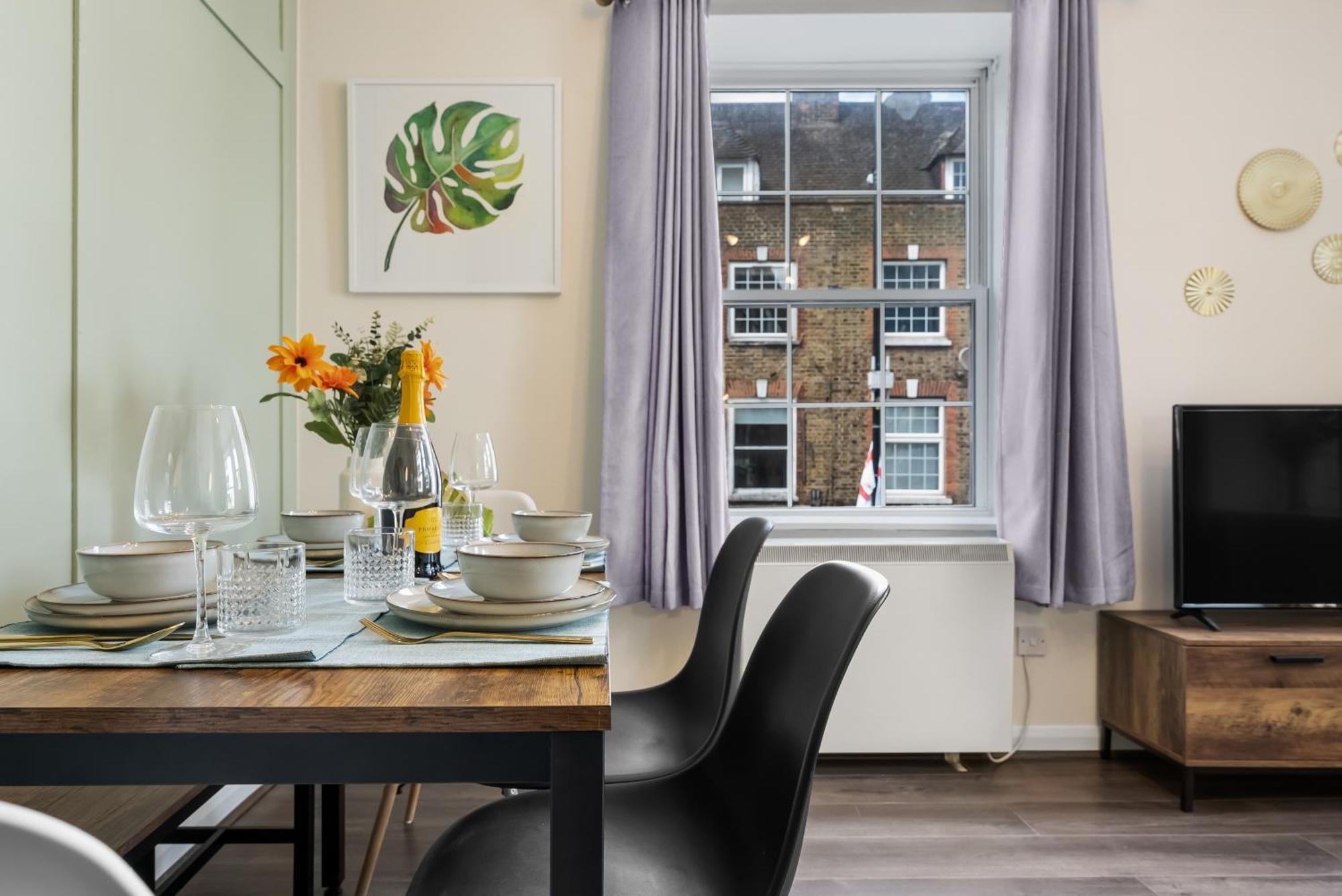 Chic 2 Bedroom Apartment Near Liverpool Street By Gold Stays London Eksteriør billede