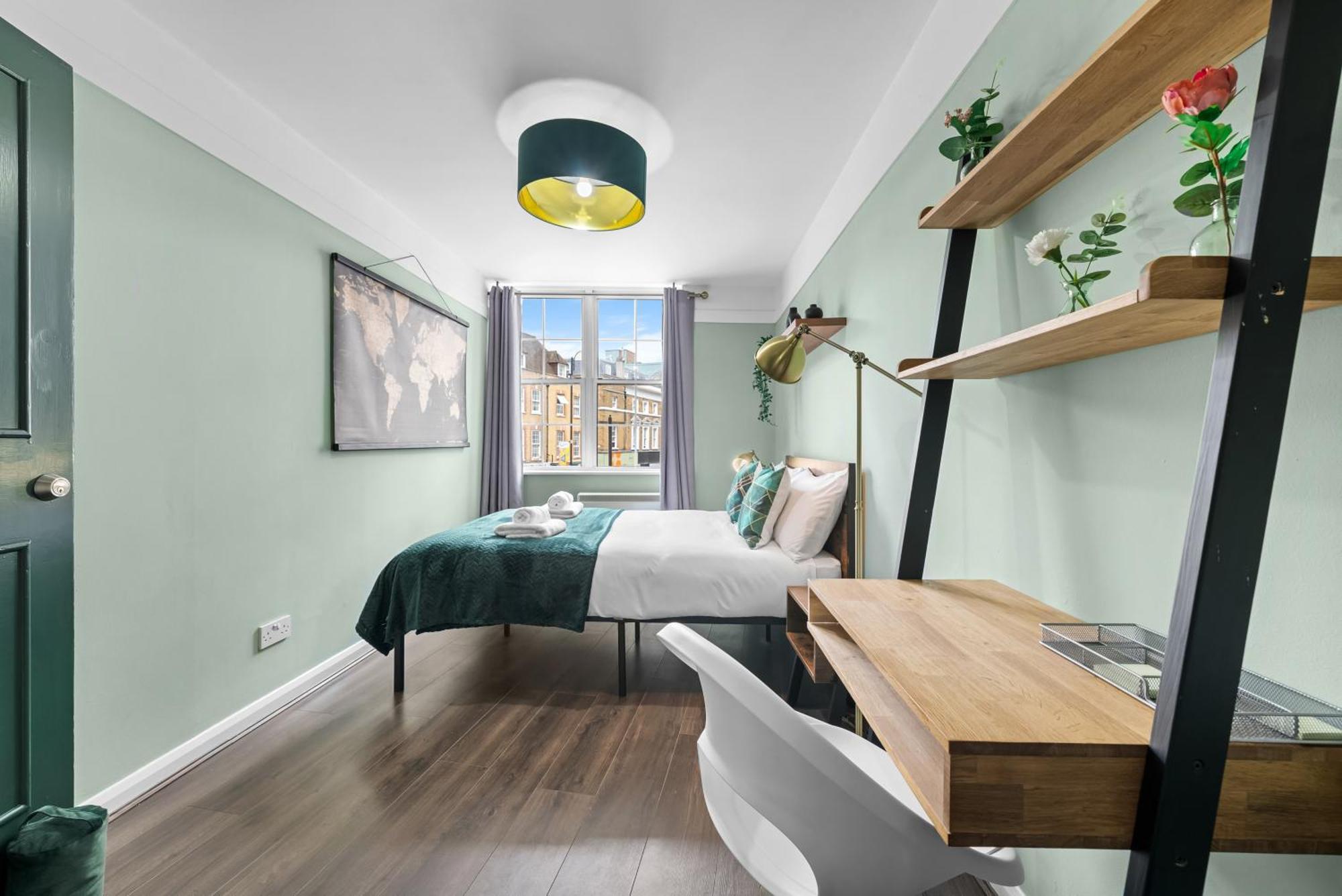 Chic 2 Bedroom Apartment Near Liverpool Street By Gold Stays London Eksteriør billede